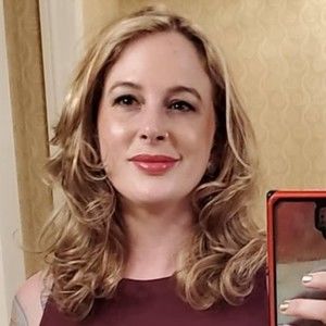 Meet your Posher, Posh